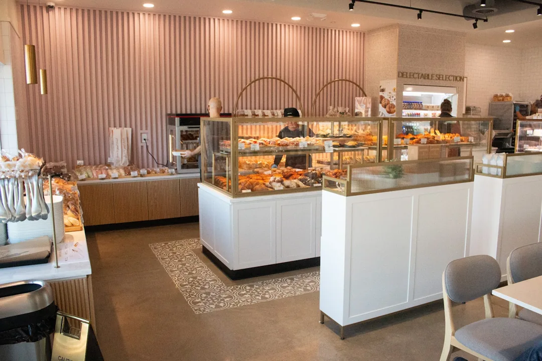 Pastry displays inside TOUS les JOURS Ann Arbor